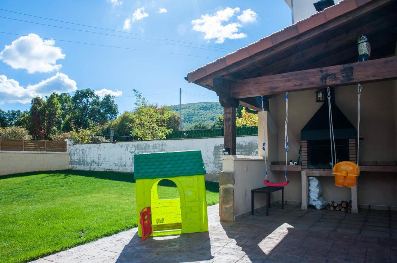 Los Robles I Sotillo Del Rincon Bagian luar foto